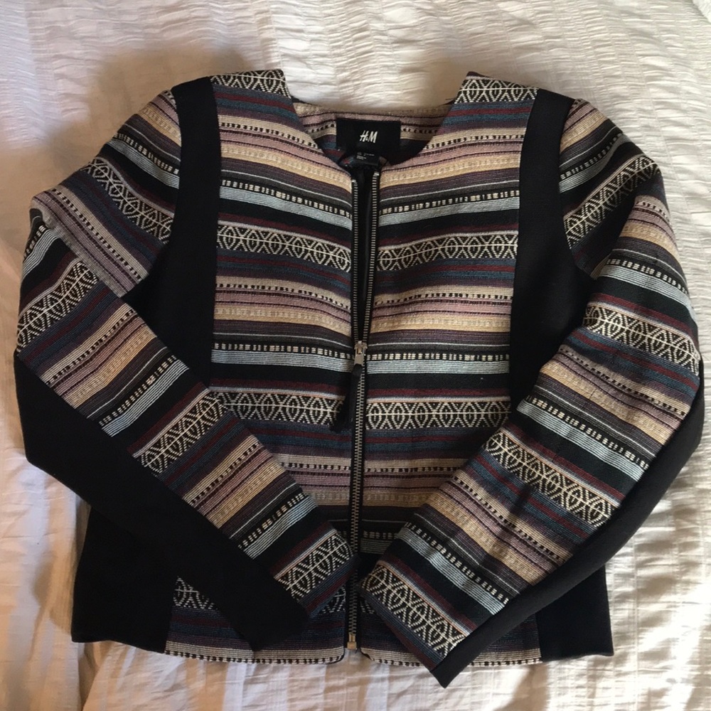 Beautiful Tribal-Print Zip Blazer
